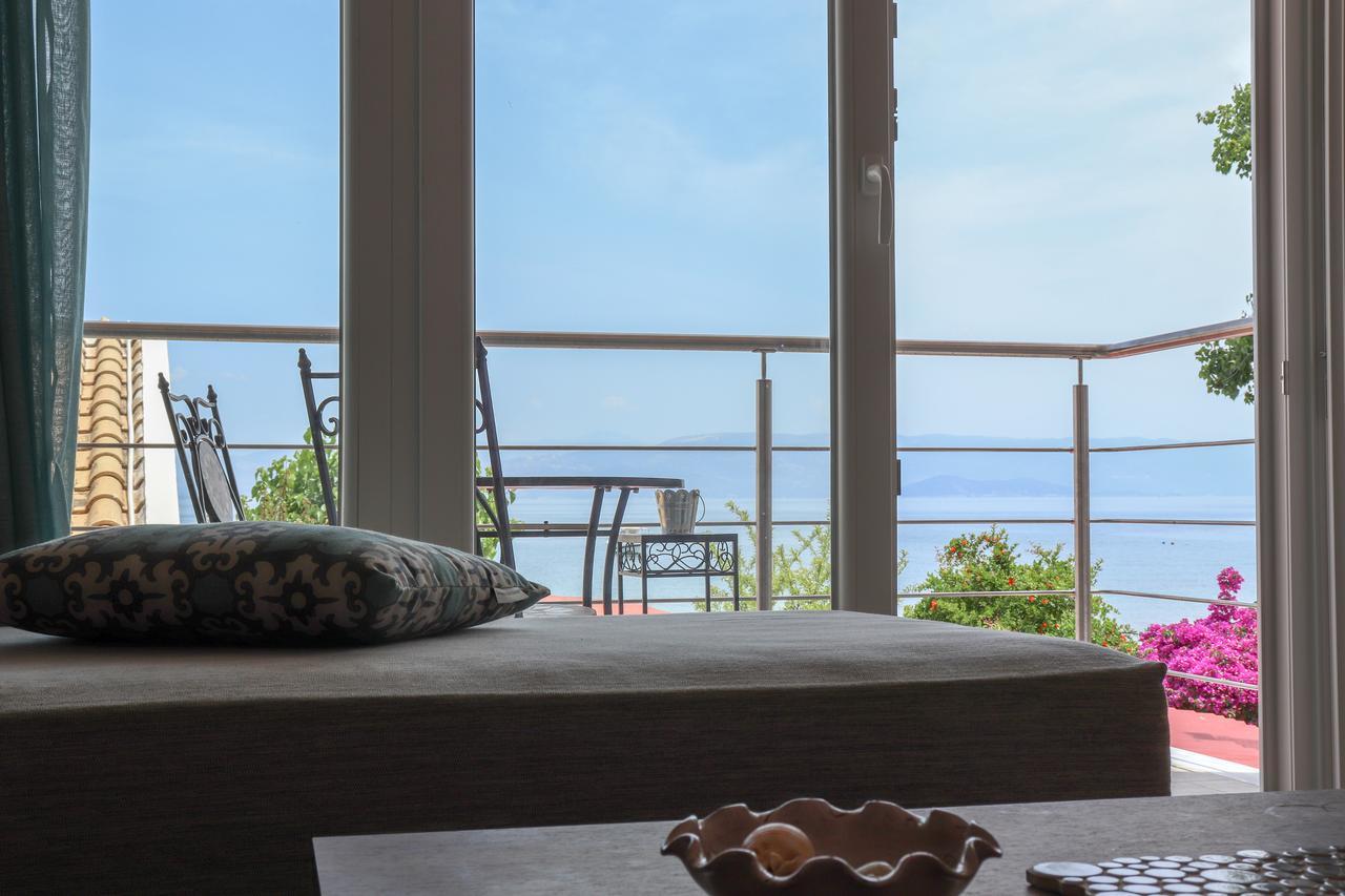 Ekati Mare Hotel Kávos Екстериор снимка