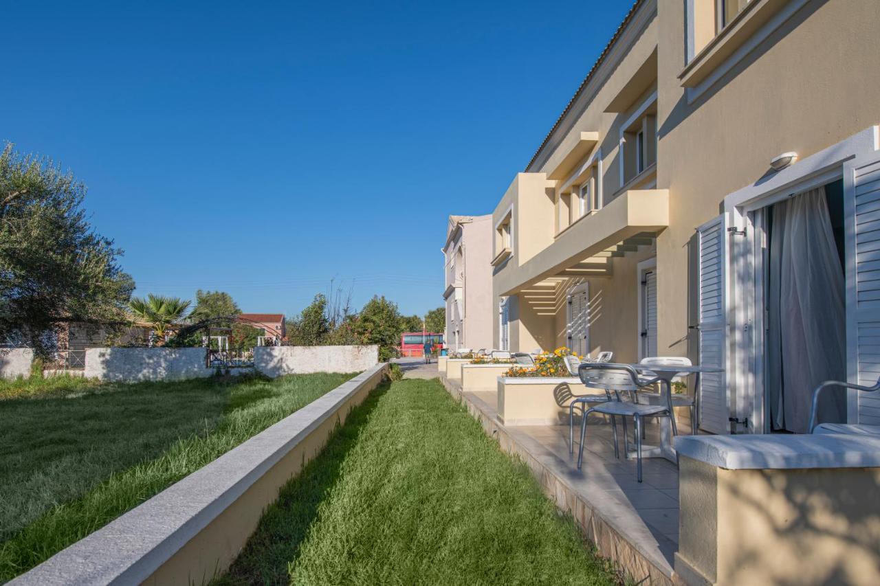 Ekati Mare Hotel Kávos Екстериор снимка